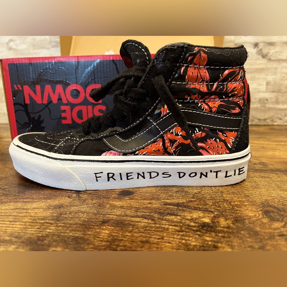 Stranger things Vans “Friends don’t lie”